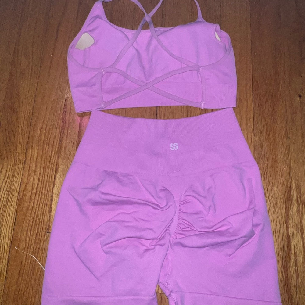 Pink Workout Set - Picture 4 of 5